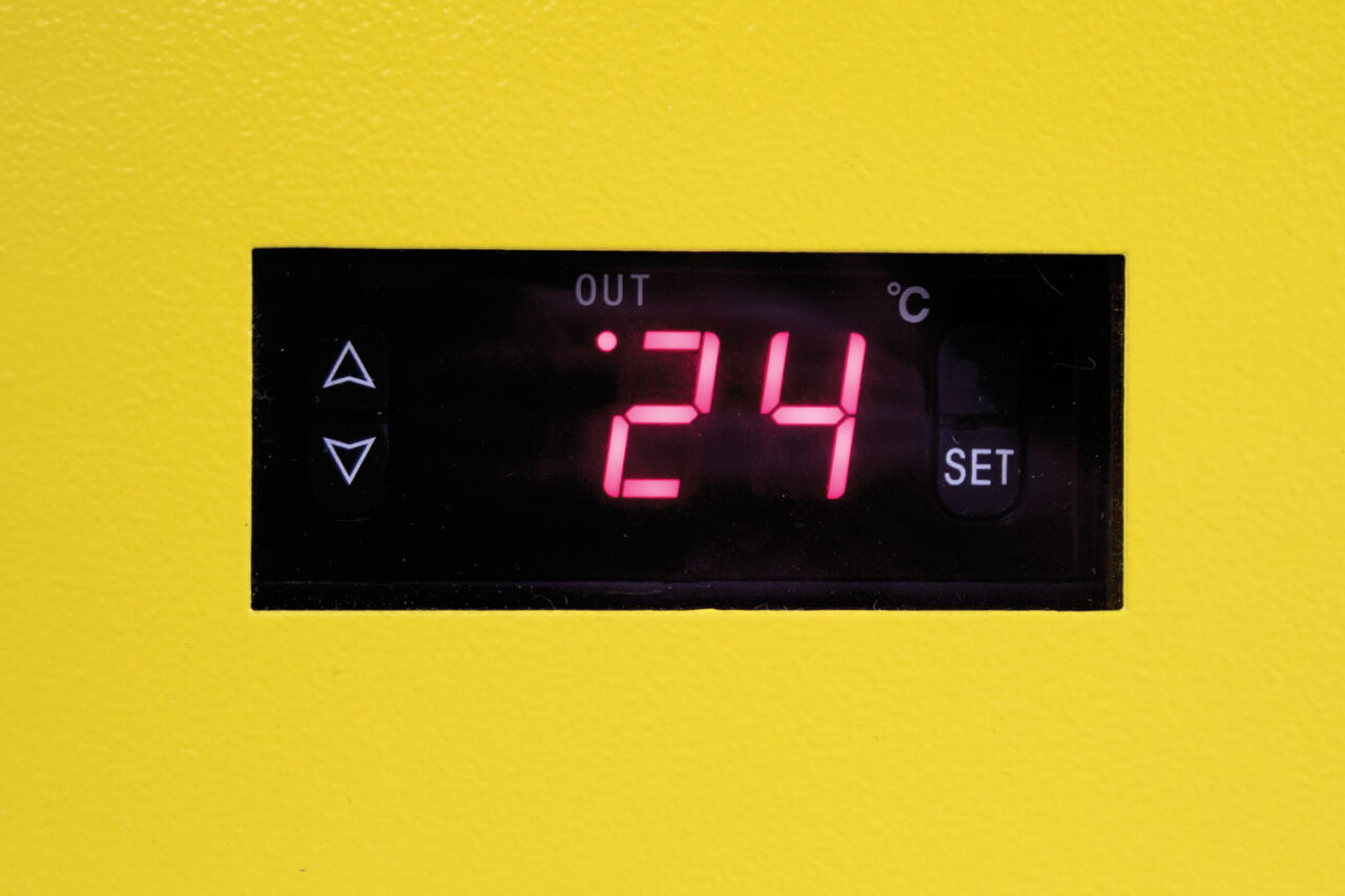 Alarmed Heated Outdoor AED Cabinet with Keypad Lock and LED Light - Image 4